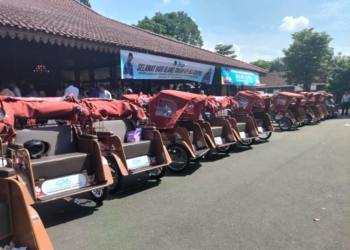 Prabowo Salurkan Bantuan Becak Listrik, Banyumas Jadi Penerima Terbanyak