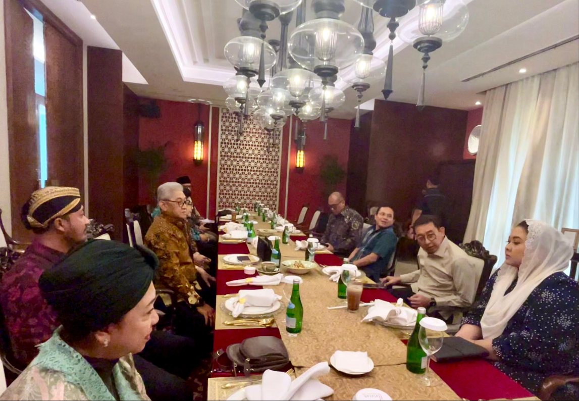 Dialog Pelestarian Keraton Surakarta: Tedjowulan Hadir, Puruboyo Absen