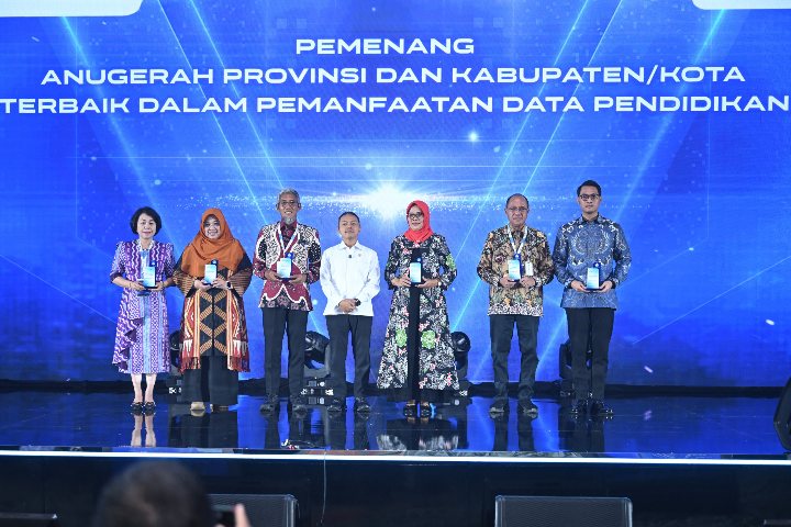 Banyumas Sabet Penghargaan Nasional, Terbaik dalam Pemanfaatan Data Pendidikan