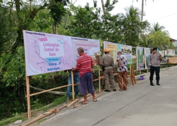 Mediasi Buntu, Warga Darmakeradenan Ajibarang Pasang Spanduk Tuntut Tanggung Jawab Perusahaan Tambang