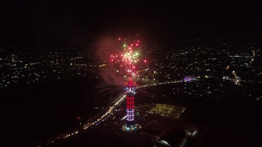 Kembang Api Ditiadakan, Lentera Air Tetap Menyala pada Malam Pergantian Tahun