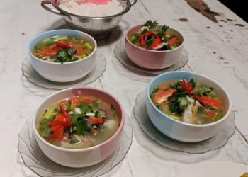 Sop Betutu Segar, Sajian Favorit di Waduk Penjalin