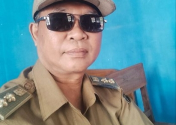 Sembilan Perangkat Desa Klapagading Kulon Terima SP 1 dari Kepala Desa