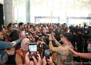 Menkeu Purbaya Buka Perdagangan BEI 2026, Optimistis Pasar Modal Menguat