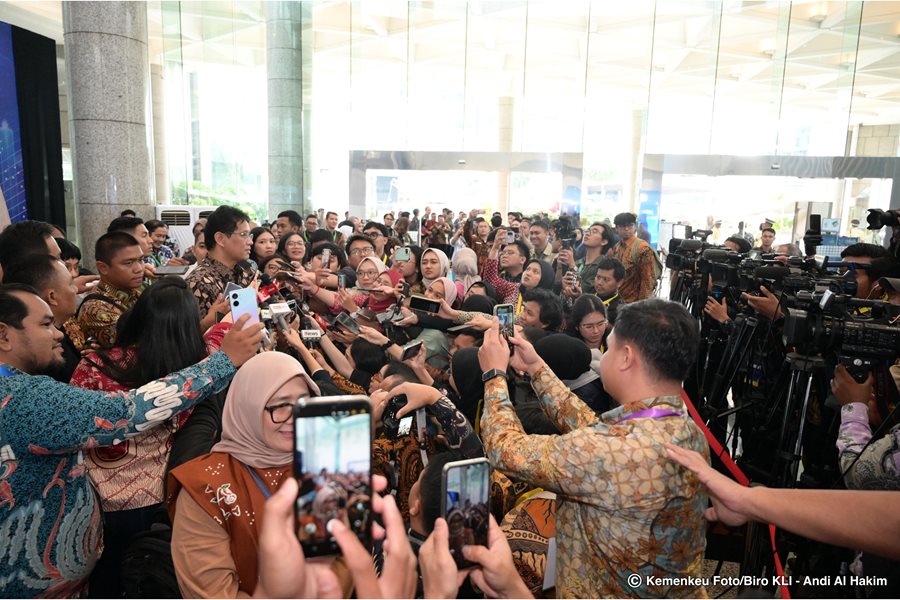 Menkeu Purbaya Buka Perdagangan BEI 2026, Optimistis Pasar Modal Menguat