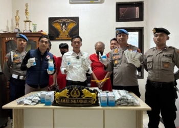 Residivis Narkoba Ditangkap Bersama Dua Rekan, Polisi Amankan Ribuan Obat Terlarang