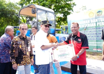 Bupati Sadewo Salurkan 34 Alsintan untuk Dongkrak Produksi Pertanian & Dukung Program Makanan Bergizi Gratis