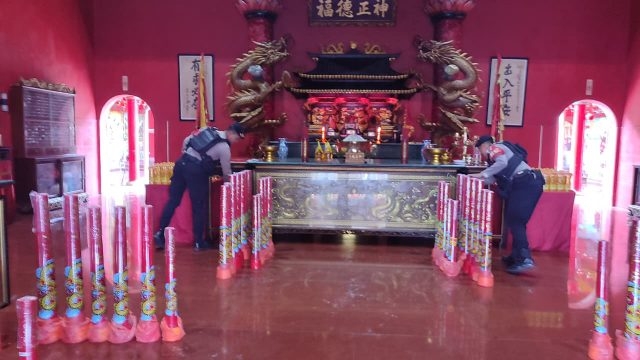 Polresta Banyumas Sterilisasi Klenteng, Pastikan Perayaan Imlek 2577 Kongzili Aman