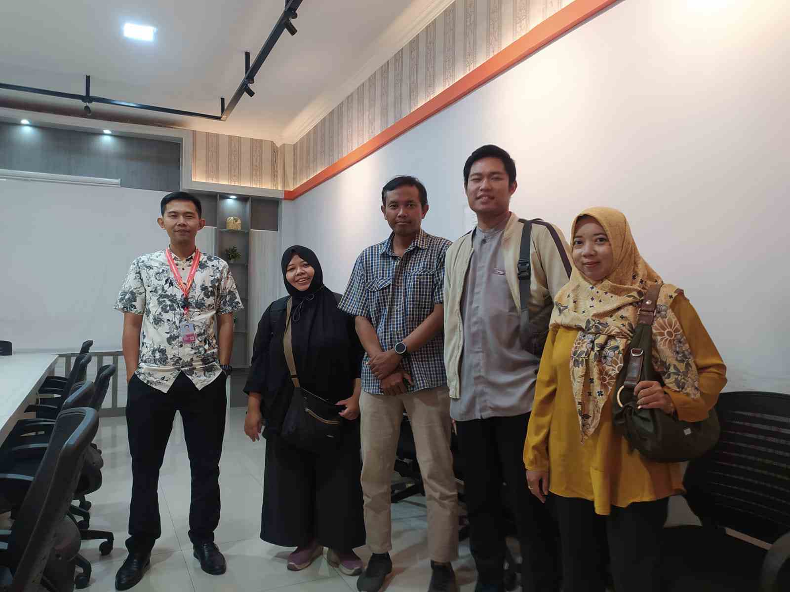 “Orangnya Kabur” : Eks Karyawan Griya Satria Group Kecewa Mediasi Lagi-lagi Tak Dihadiri Owner