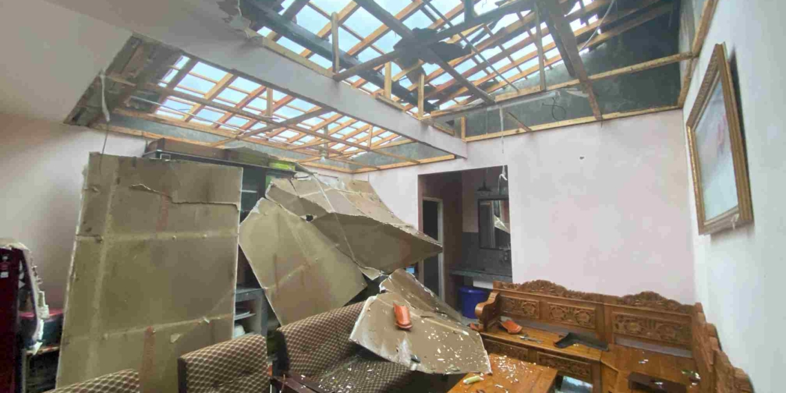 Proses Belajar di SDN Sambirata Dialihkan ke Daring Pascakerusakan Akibat Puting Beliung