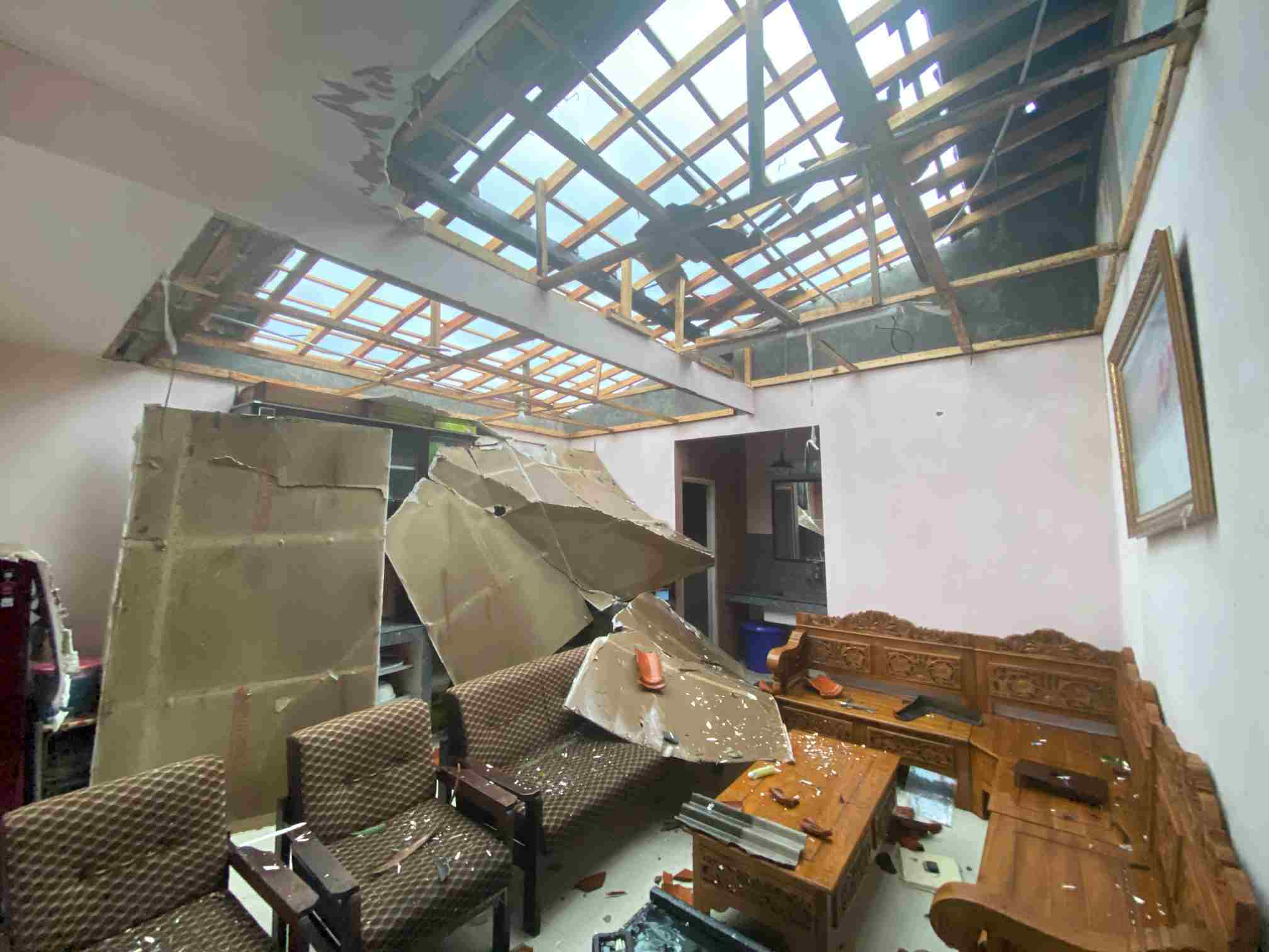 Proses Belajar di SDN Sambirata Dialihkan ke Daring Pascakerusakan Akibat Puting Beliung