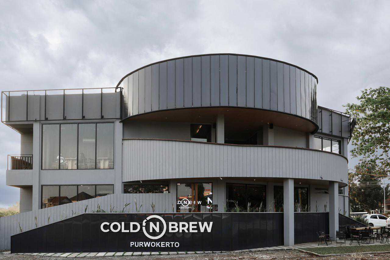 Ngopi, Kolaborasi, dan Ide Baru: Cold ‘N Brew PCC Jadi Magnet Kreatif Purwokerto