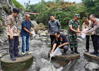 PMPB Gelar Doa Bersama dan Tebar Benih Ikan, Tegaskan Wisata Baturaden Aman Dikunjungi