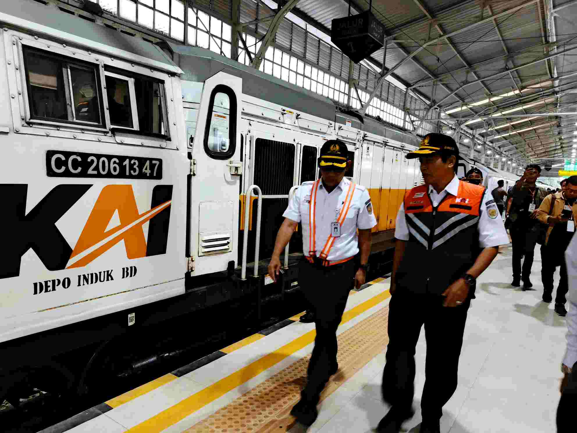 KAI Matangkan Persiapan Angkutan Lebaran 2026, Inspeksi Jalur Hingga Tambah Perjalanan KA