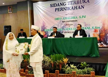 Putri Advokat Kondang di Banyumas Gelar Resepsi Bertema Pengadilan, Tamu Serasa Hadiri Sidang