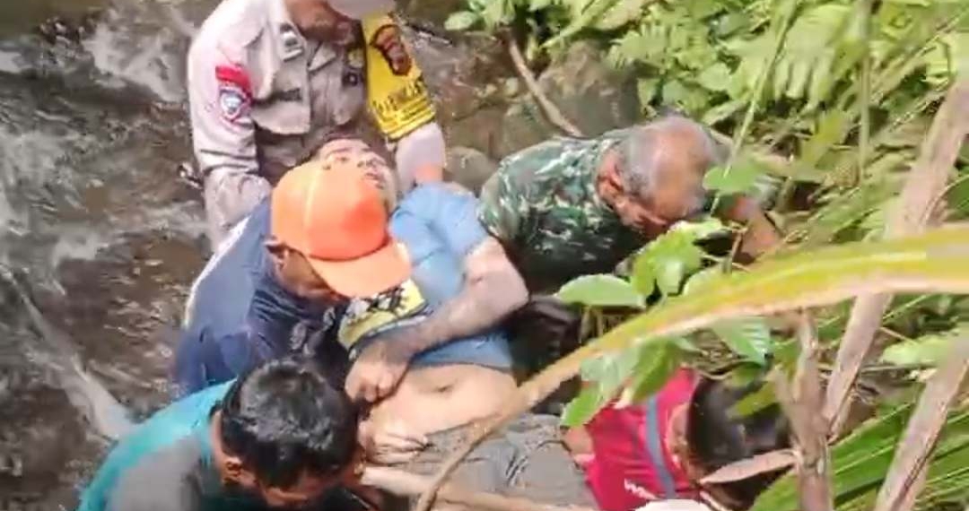 Seorang Pria Ditemukan Meninggal Tersengat Setrum Ikan di Sungai Gangguru Karangnangka