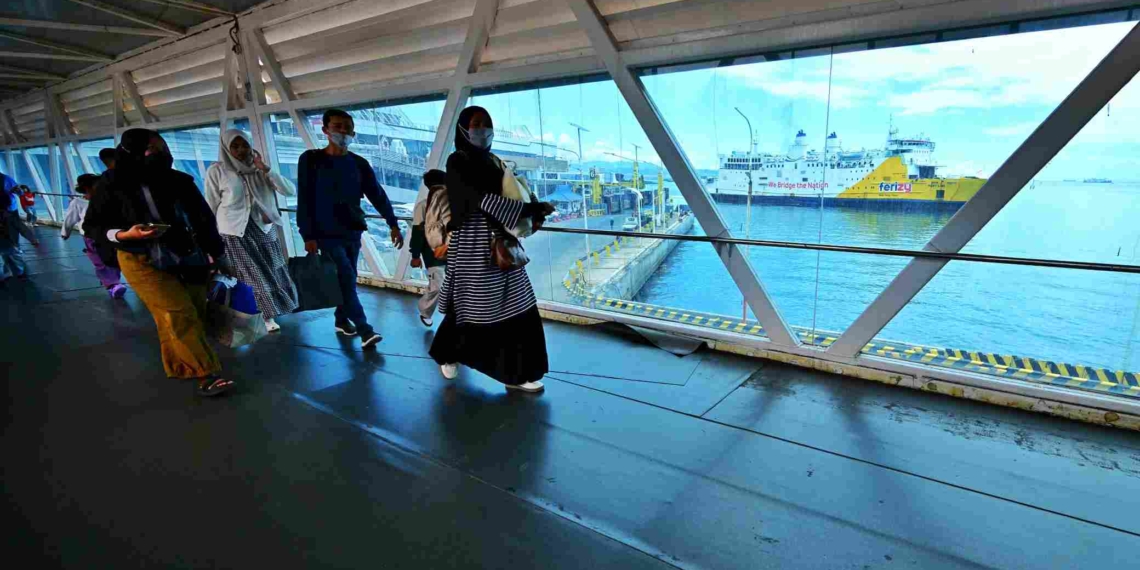 Menhub Dudy Siapkan Strategi Arus Balik Penyeberangan Sumatra-Jawa