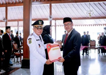 Tekankan Trilas Program, Bupati Sadewo Lantik 135 ASN untuk Layanan Publik Prima