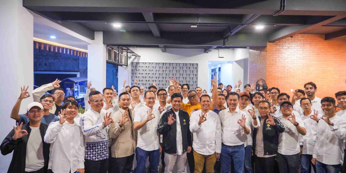 Rektor UMP Prof. Jebul Suroso Dikukuhkan sebagai Dewan Kehormatan HIPMI Banyumas