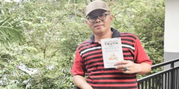 DIPENJARA UANG ITU MANUSIA MODERN