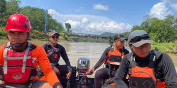 Pencari Rumput Tenggelam di Sungai Tajum Belum Ditemukan