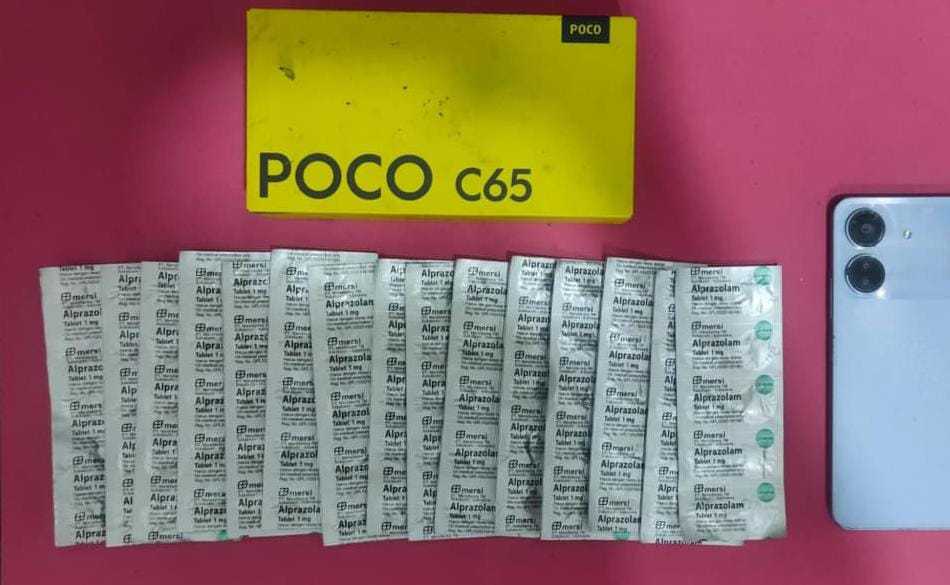 Dus Ponsel Jadi Tempat Penyimpanan, 150 Butir Alprazolam Diamankan dari Tangan Dadut