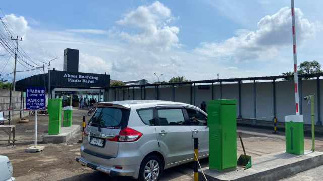 Kini Tak Perlu Khawatir Parkir di Stasiun Purwokerto, Pintu Barat Resmi Beroperasi dengan Kapasitas 450 Kendaraan