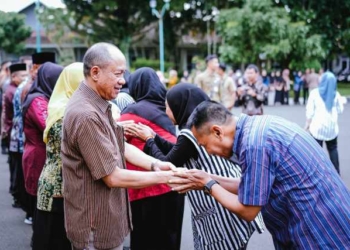 Bupati dan Wakil Bupati Banyumas Gelar Apel Perdana dan Halal Bihalal ASN