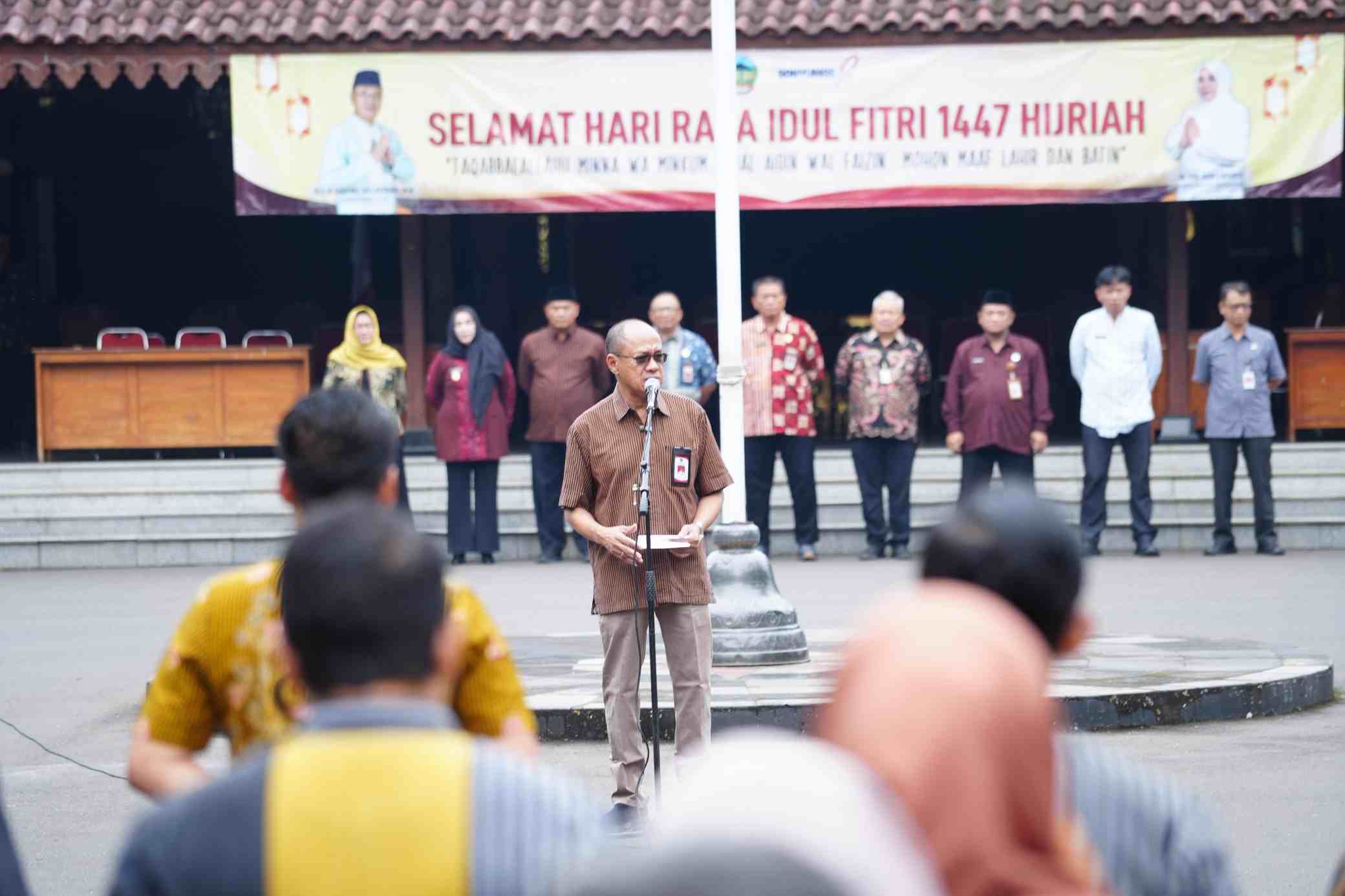 Bupati Banyumas Instruksikan ASN Dukung Program Trilas dan Sosialisasikan UHC Berbasis KTP