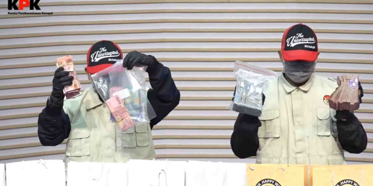 Drama OTT di Cilacap : Bupati dan Sekda Ditahan KPK Terkait Dana THR