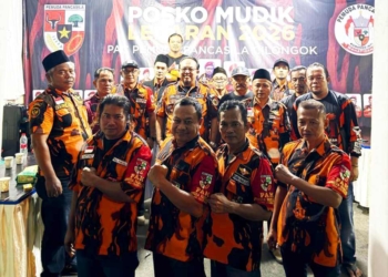 Pemuda Pancasila Cilongok Dirikan Posko Mudik Lebaran di Depan SDN 1 Cilongok