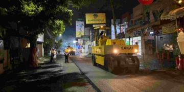 Pengaspalan Jalan Piere Tendean Dikebut Semalam Suntuk