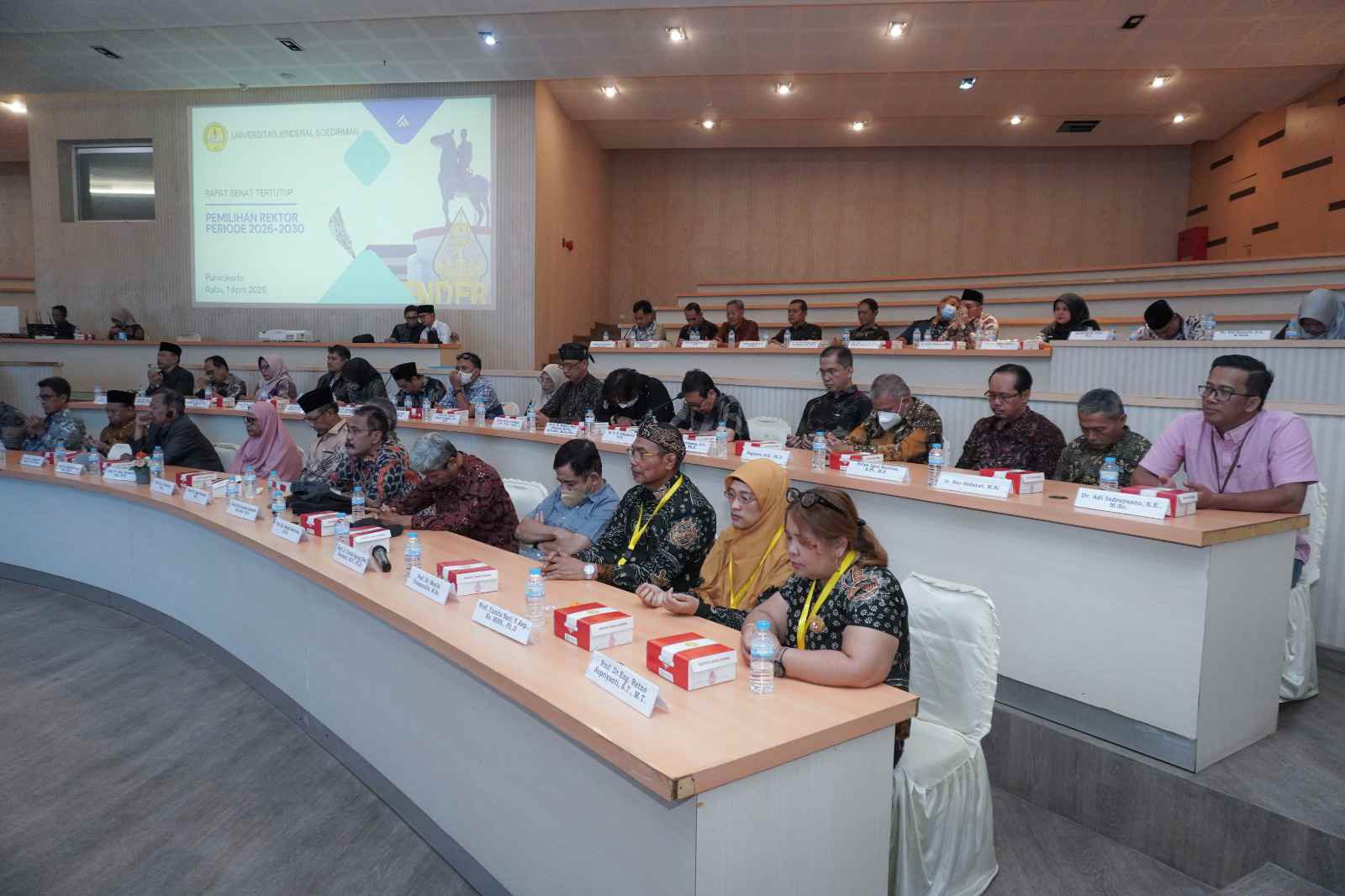 Menang Telak 87 Suara, Prof Akhmad Sodiq Pimpin Unsoed Periode 2026–2030