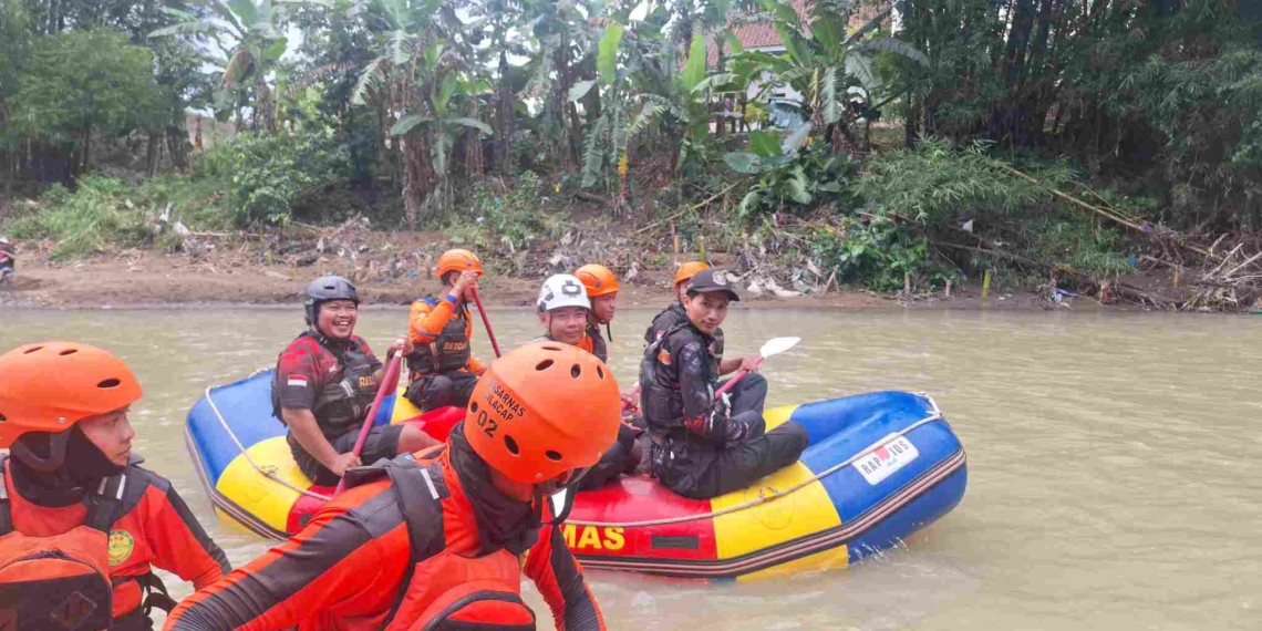 Hari Ke-4 Operasi SAR, Satu Korban Terseret Ombak di Pantai Setrojenar Masih Hilang