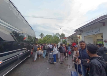 KAI Upayakan Percepatan Evakuasi KA Bangunkarta yang Anjlok di Bumiayu, 10 Bus Disiapkan untuk Antar Pelanggan