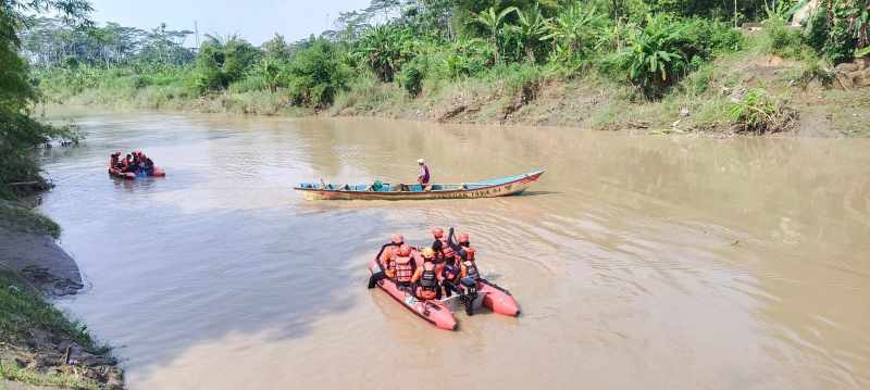 Hari Keenam Pencarian, Tim SAR Gabungan Belum Temukan Pria Diduga Tenggelam di Sungai Kreteg Kebumen