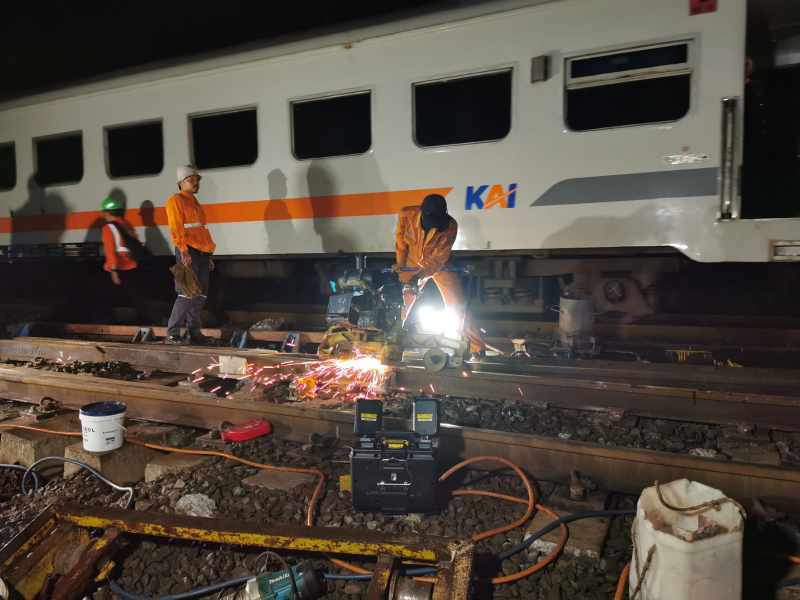 Jalur KA di Emplasemen Bumiayu Kembali Dilalui Usai 14 Jam Evakuasi Anjlokan