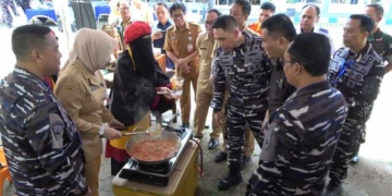 Lanal Cilacap Gandeng Pusteral Dorong Konsumsi Ikan dan Bangkitkan UMKM Pesisir