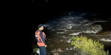 Kecelakaan di Jembatan Pelus Banyumas, Dua Pemotor Jatuh ke Sungai, Satu Masih Hilang
