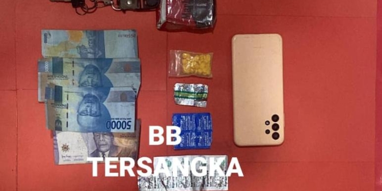 Edarkan 107 Butir Obat Keras dan Psikotropika, Pemuda Sumpiuh Ditangkap di Angkringan