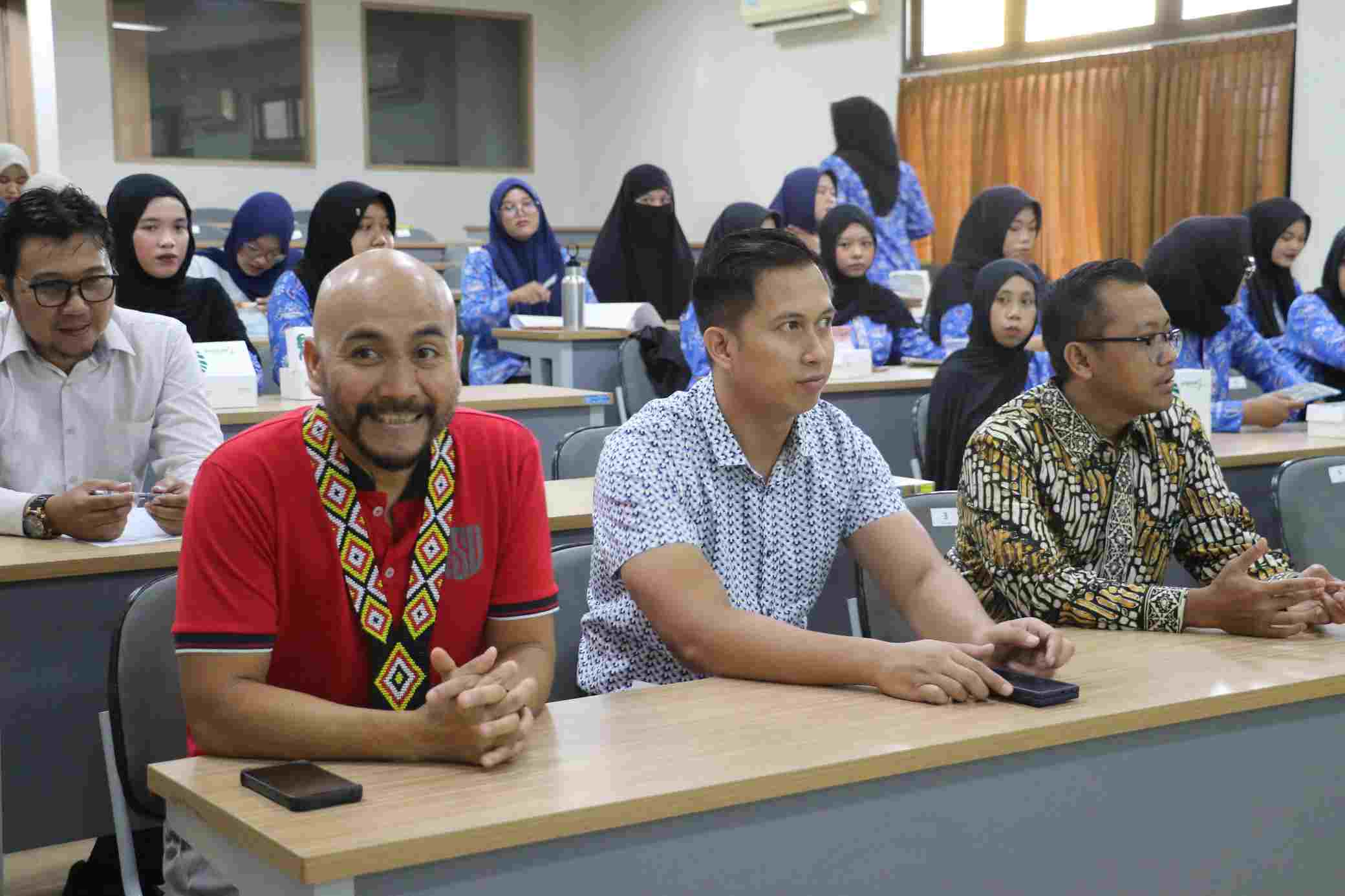 PG PAUD UMP Hadirkan Dosen Filipina, Mahasiswa Diajak Belajar Pendidikan Inklusi dari Perspektif Global