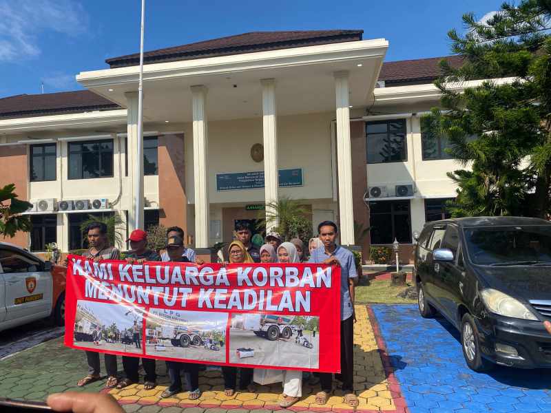 Sidang Maut Sokaraja Molor 4 Jam: Hakim Tegur JPU, Keluarga Korban Kecewa Tak Diberi Informasi