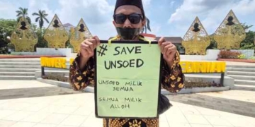Aksi Tunggal “Save Unsoed”, Aktivis Tutup Mulut sebagai Simbol Kritik