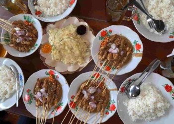 5 Rumah Makan Nusantara Legendaris di Purwokerto, Ada Sate hingga Soto Sokaraja