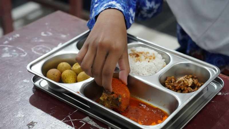 Pesantren Bisa Kelola Dapur MBG Sendiri, Wamenag: Tak Wajib Pakai Ompreng