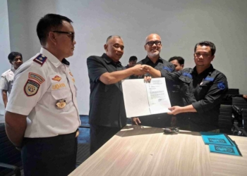 Audiensi Demo Ojol Purwokerto: DPRD dan Pemkab Banyumas Teken Petisi Dukung RUU Transportasi Online