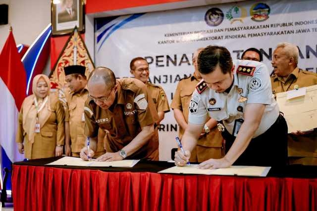 Sinergi Pemkab Banyumas dan Lapas Purwokerto, Bupati Dukung Pembinaan Warga Binaan Lewat MoU & Bansos