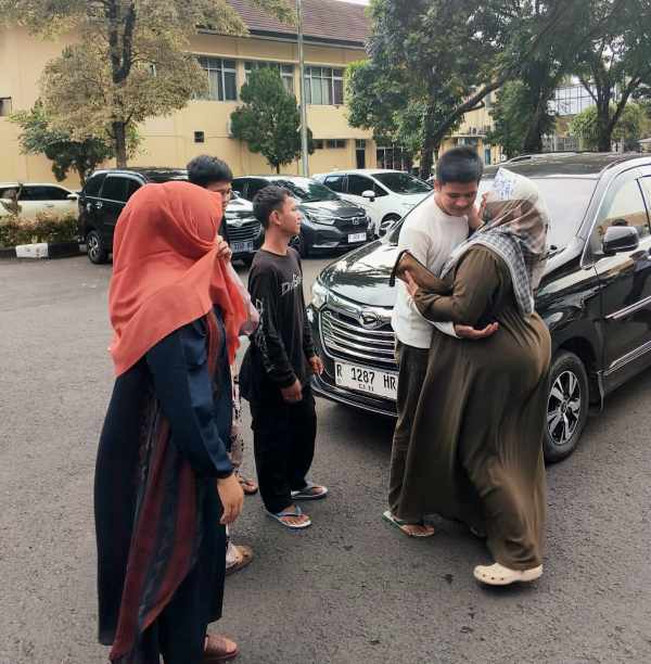 Merdeka Sebagian : ‘Tiga Tapol Banyumas’  Bebas, Satu Perkara Masih Menggantung