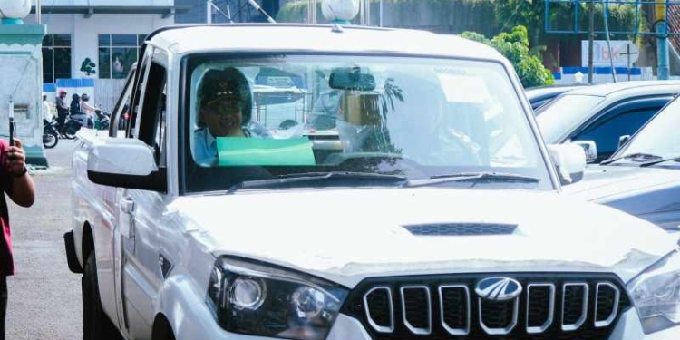 Setelah 30 Truk, Pemkab Banyumas Kembali Salurkan Bantuan Pickup Mahindra untuk Koperasi Desa