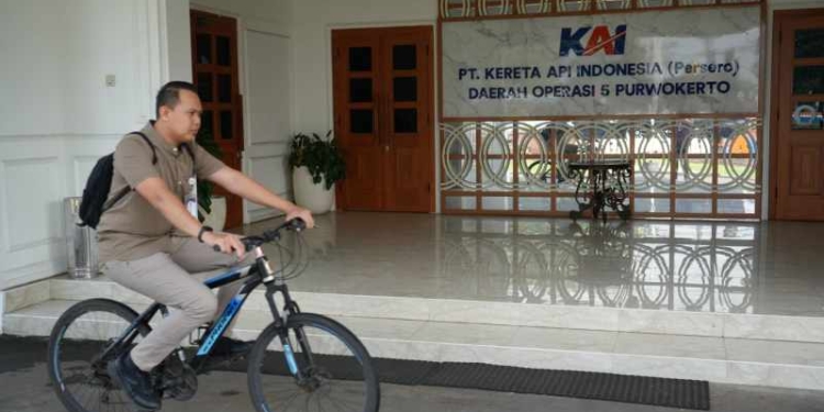 Naik Motor ke Kantor Dilarang Setiap Kamis, KAI Daop 5 Purwokerto Terapkan Green Movement